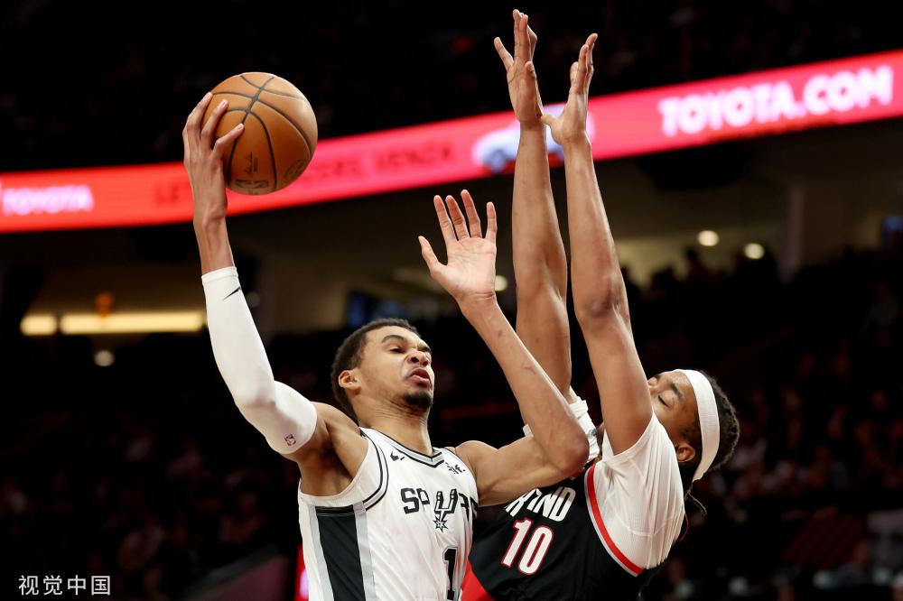 军利物浦近 军利物浦近