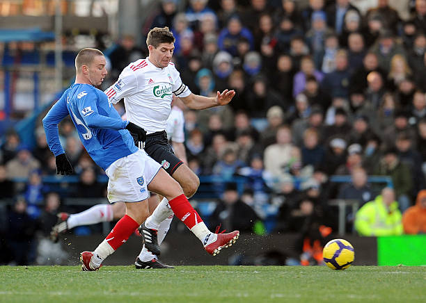 军利物浦近 军利物浦近